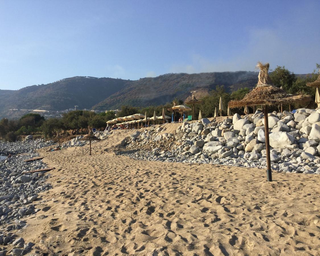 Joppolo Cliffs Hotel מראה חיצוני תמונה