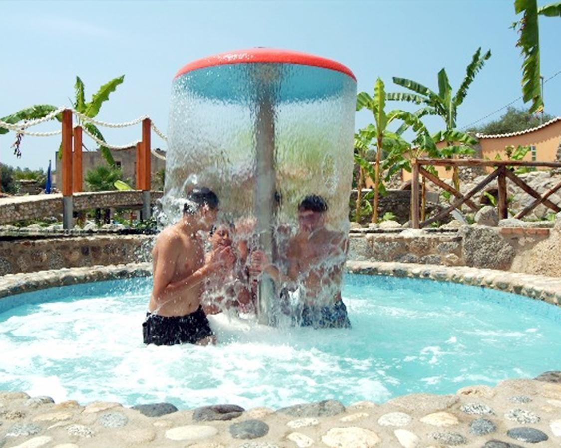 Joppolo Cliffs Hotel מראה חיצוני תמונה